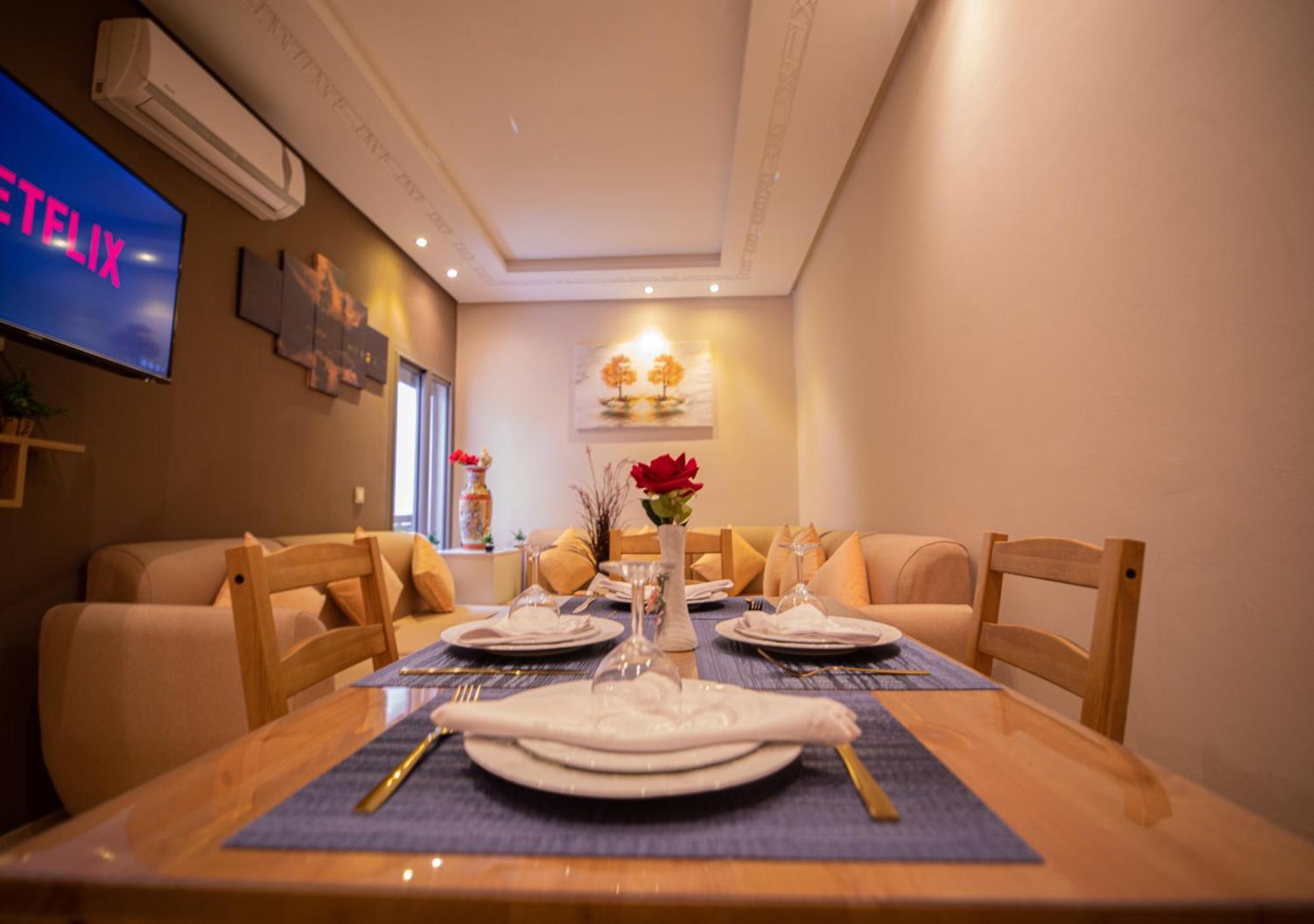 R101- Cosy And Stylish Apartment With King Size Bed- Belvedere Casablanca Extérieur photo