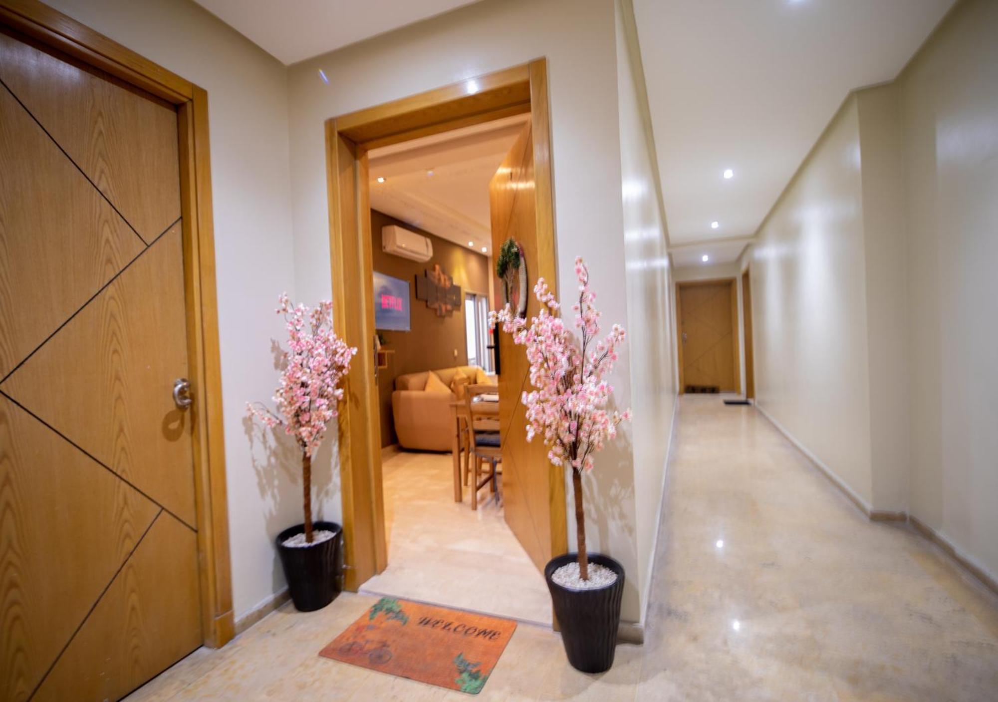 R101- Cosy And Stylish Apartment With King Size Bed- Belvedere Casablanca Extérieur photo